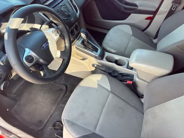 Used 2014 Ford Focus SE FWD image 9
