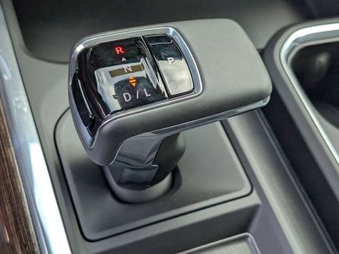 New 2026 GMC Sierra 1500 Elevation w/ Elevation Premium Package AWD/4WD image 16