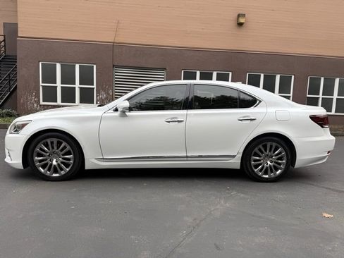 Used 2014 Lexus LS 460 image 8