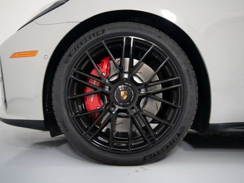 New 2026 Porsche Panamera GTS image 14