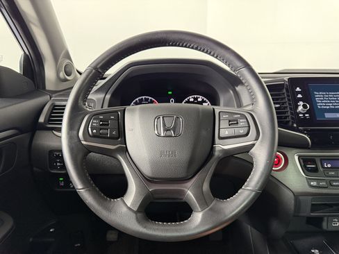 Used 2024 Honda Ridgeline Sport image 9
