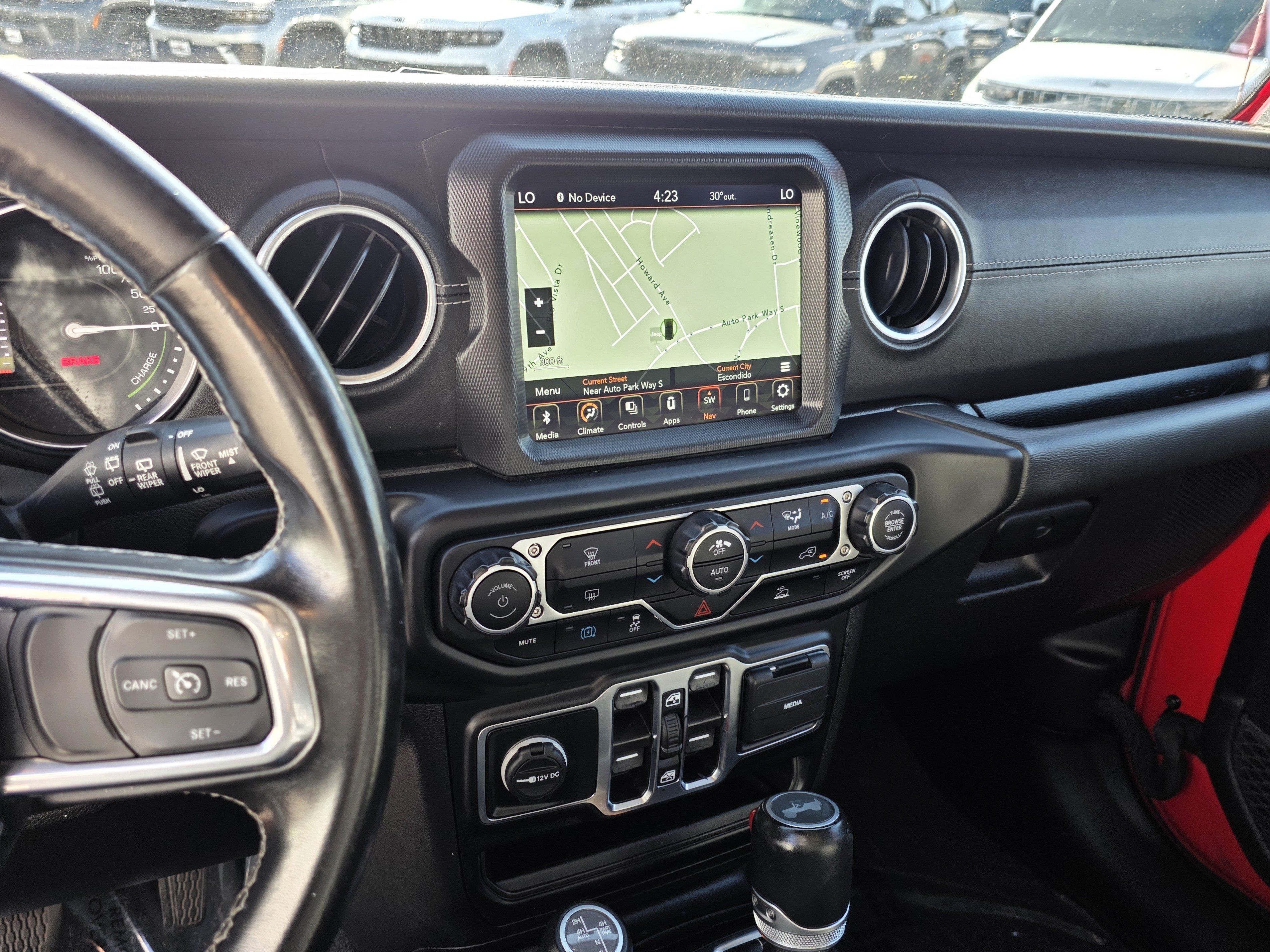 Certified 2022 Jeep Wrangler Unlimited Sahara AWD/4WD image 15