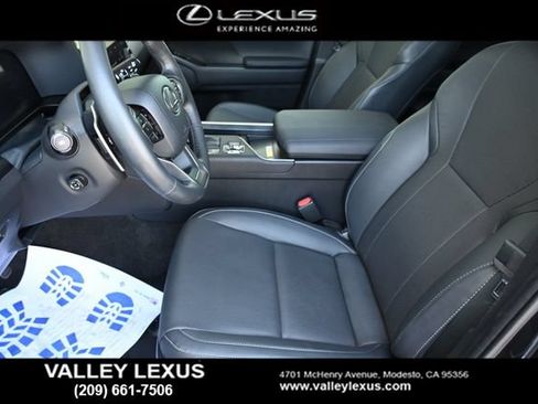 Certified 2024 Lexus GX 550 w/ Cold Area Package AWD/4WD image 12