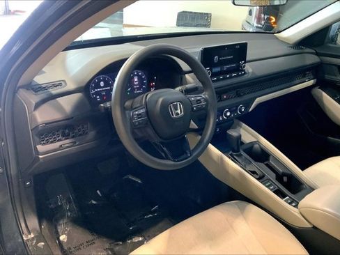 Used 2024 Honda Accord LX image 14