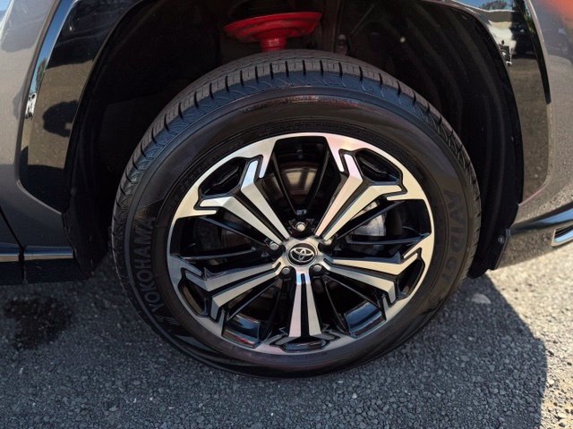 Used 2024 Toyota RAV4 XSE w/ Premium Package AWD/4WD image 9