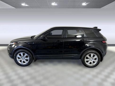 Used 2018 Land Rover Range Rover Evoque SE AWD/4WD image 2