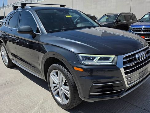 Used 2019 Audi Q5 2.0T Premium Plus w/ Premium Plus Package AWD/4WD image 2