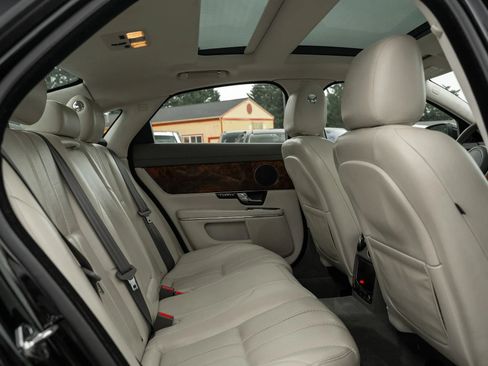 Used 2012 Jaguar XJ RWD image 12