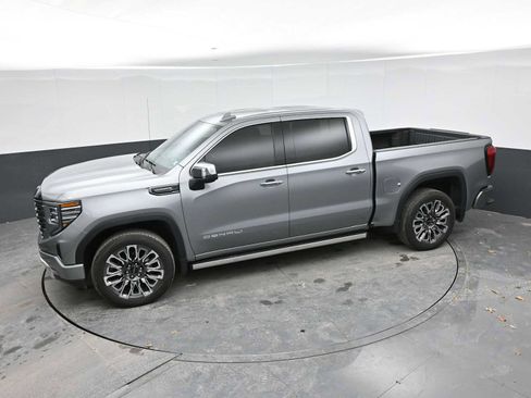 Used 2025 GMC Sierra 1500 Denali Ultimate image 14