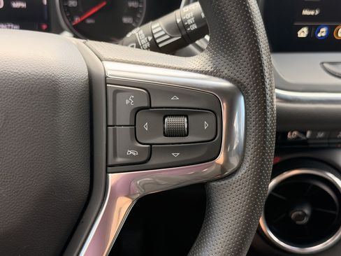 Used 2024 Chevrolet Blazer LT w/ Convenience Package FWD image 20