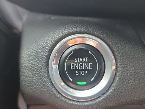 Used 2021 Buick Envision Preferred AWD/4WD image 23