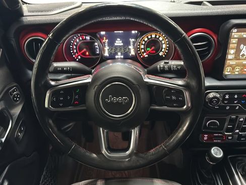 Used 2018 Jeep Wrangler Unlimited Rubicon w/ Dual Top Group AWD/4WD image 19