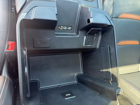 Used 2025 GMC Sierra 3500 AT4 w/ AT4 Premium Plus Package AWD/4WD image 25