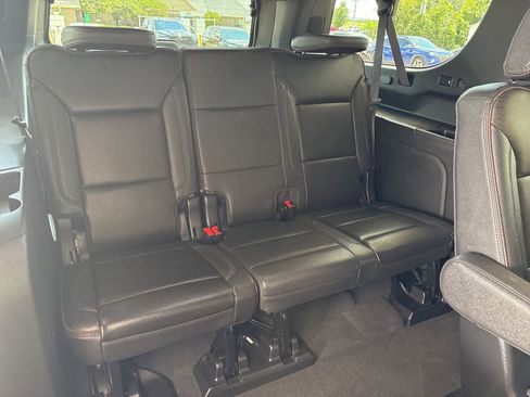 Used 2024 Chevrolet Suburban High Country AWD/4WD image 22