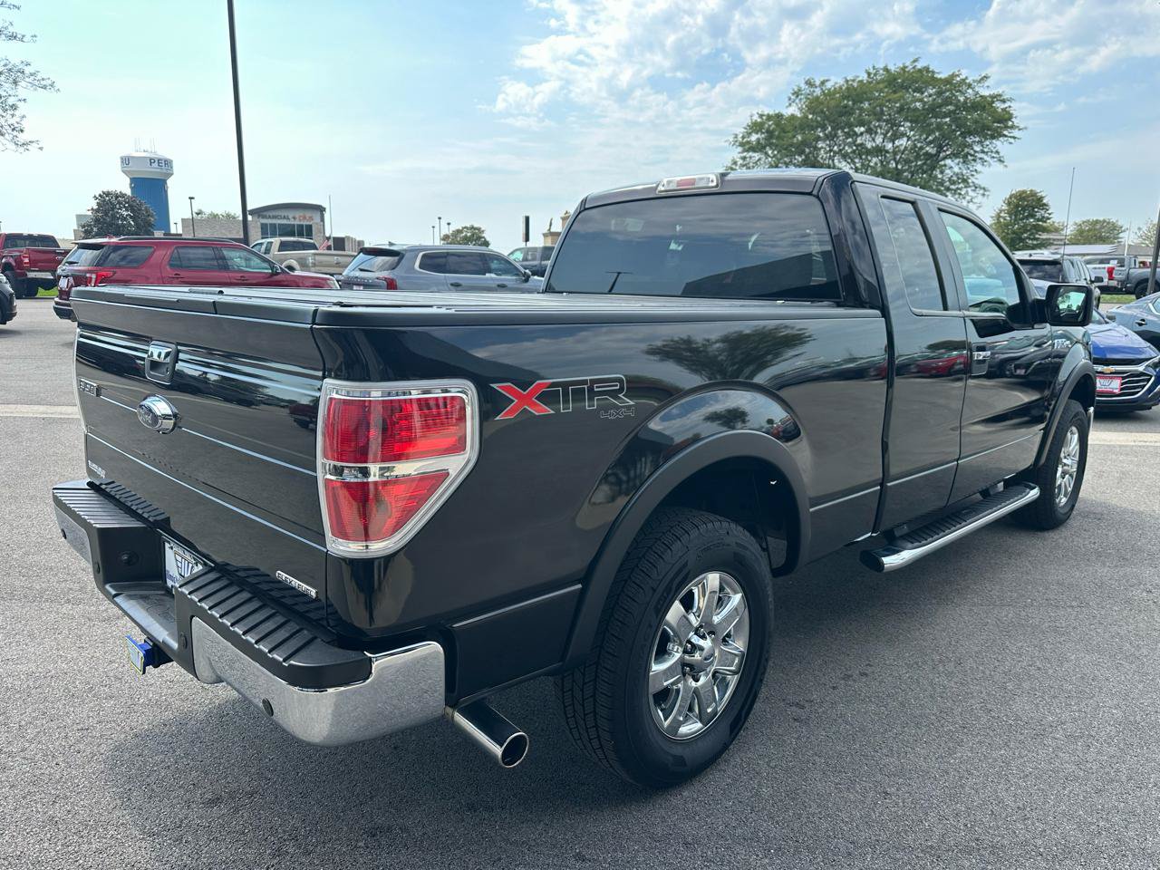 Used 2014 Ford F150 XLT w/ Equipment Group 302A Luxury AWD/4WD image 7