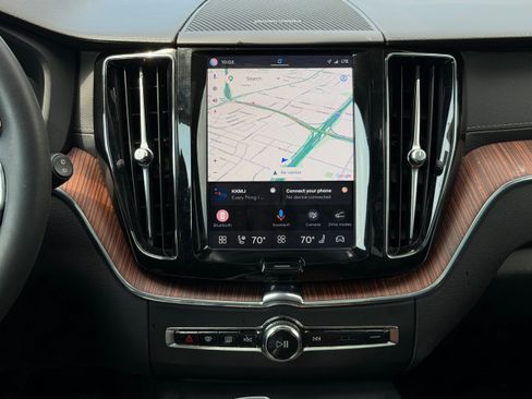 Certified 2024 Volvo XC60 B5 Ultimate w/ Climate Package AWD/4WD image 15