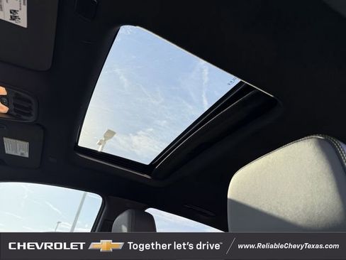 Used 2026 Chevrolet Colorado ZR2 w/ Technology Package image 33