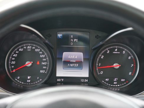Used 2017 Mercedes-Benz GLC 300 image 26