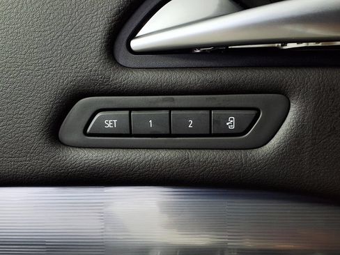 Used 2024 Cadillac XT4 Premium Luxury w/ LPO, Floor Liner Package FWD image 19