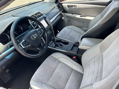 Used 2015 Toyota Camry XSE FWD image 25