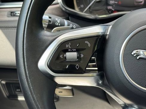 Used 2022 Jaguar F-PACE S AWD/4WD image 23