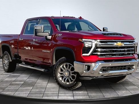 Used 2026 Chevrolet Silverado 2500 LTZ w/ LTZ Premium Package image 12