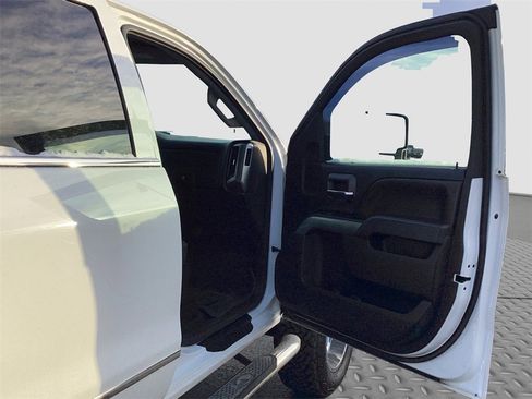 Used 2015 Chevrolet Silverado 2500 LT image 19