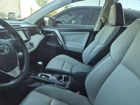Used 2016 Toyota RAV4 Limited AWD/4WD image 5