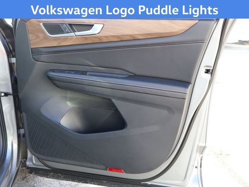 New 2026 Volkswagen Atlas SE image 10