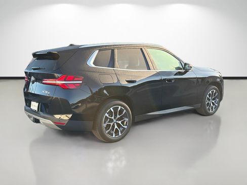 Used 2025 BMW X3 xDrive30i w/ Premium Package AWD/4WD image 3