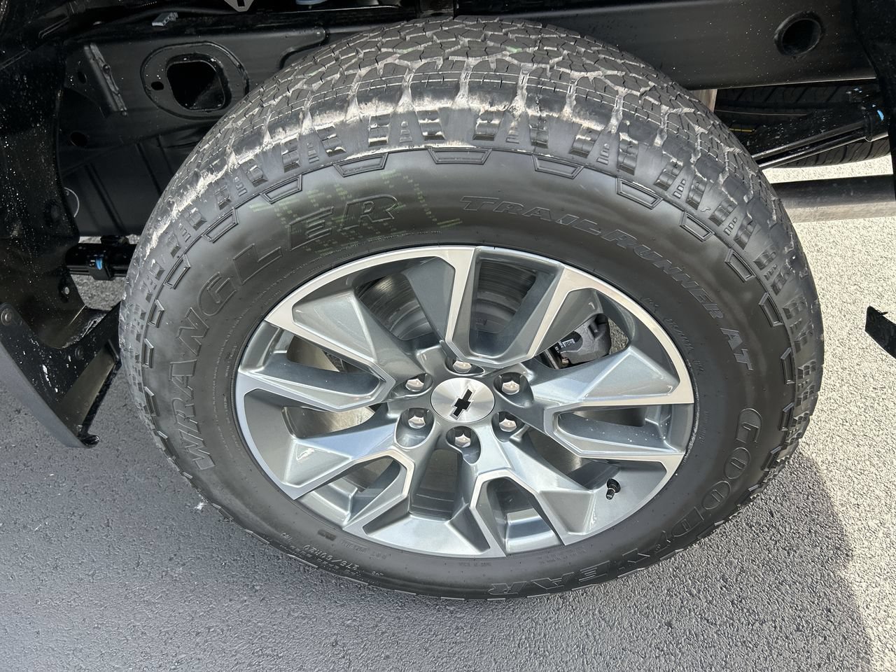 New 2026 Chevrolet Silverado 1500 RST AWD/4WD image 10