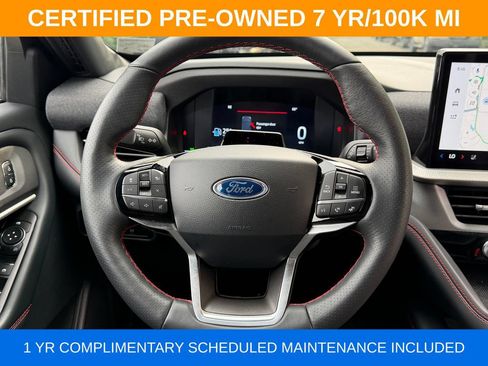 Used 2025 Ford Explorer ST-Line w/ ST-Line Street Pack AWD/4WD image 17