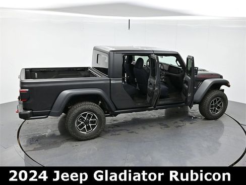 Used 2024 Jeep Gladiator Rubicon image 40