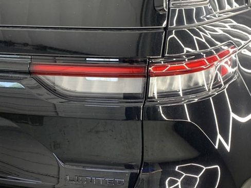 New 2025 Jeep Grand Cherokee Limited w/ Black Appearance Package image 14