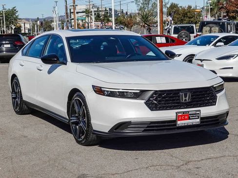 Used 2024 Honda Accord Sport image 3