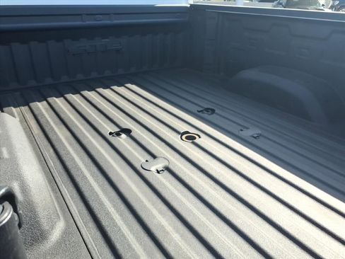 Used 2024 GMC Sierra 2500 AT4 w/ AT4 Premium Plus Package image 16