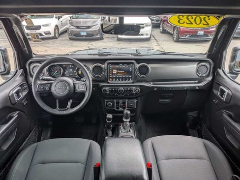 Used 2023 Jeep Wrangler Unlimited w/ Cold Weather Group AWD/4WD image 20