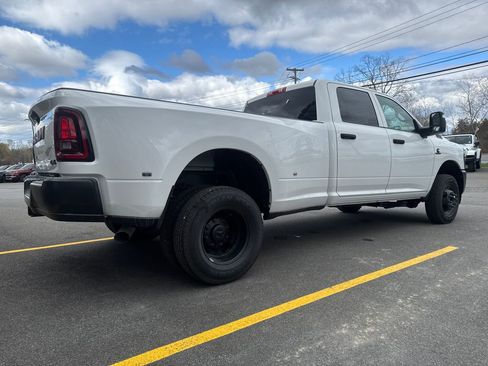 New 2026 RAM 3500 Tradesman AWD/4WD image 6