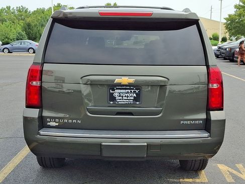 Used 2019 Chevrolet Suburban Premier AWD/4WD image 5
