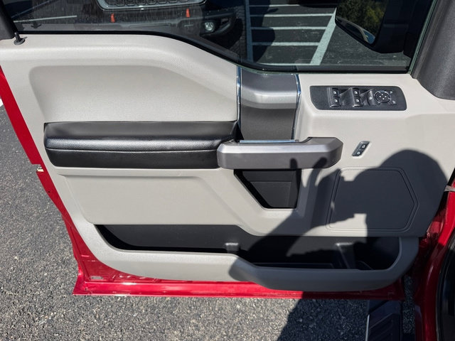 Used 2019 Ford F150 XLT w/ Equipment Group 302A Luxury AWD/4WD image 23