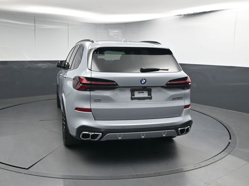 Used 2025 BMW X5 M60i image 24