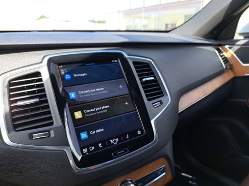 Used 2023 Volvo XC90 T8 Core w/ Protection Package Premier image 11