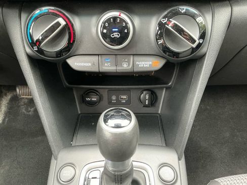 Used 2018 Hyundai Kona SEL AWD/4WD image 21