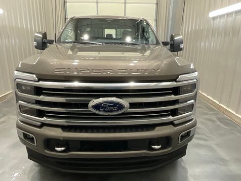 Used 2023 Ford F350 Limited w/ FX4 Off-Road Package AWD/4WD image 3