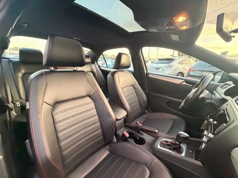 Used 2014 Volkswagen Jetta GLI Autobahn FWD image 20