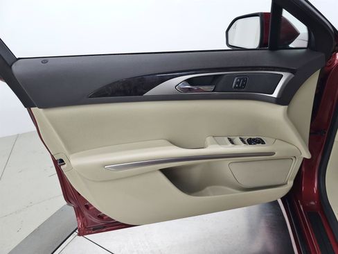 Used 2015 Lincoln MKZ AWD w/ Equipment Group 102A Reserve image 13