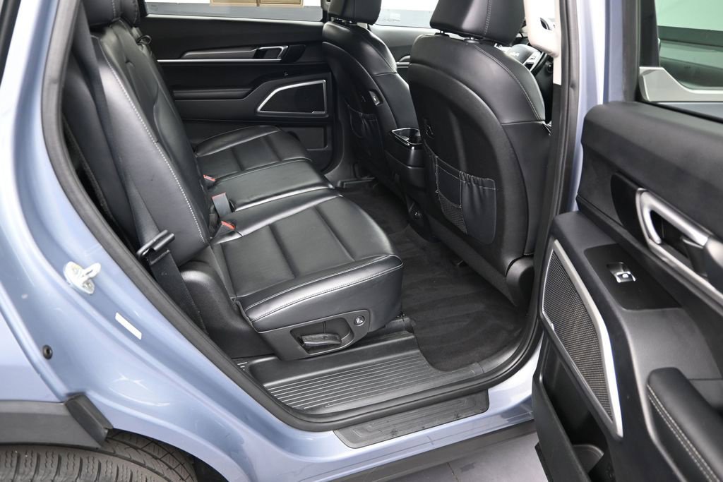 Used 2022 Kia Telluride LX AWD/4WD image 24