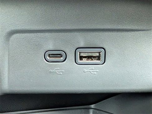 New 2026 Chevrolet Trax ACTIV w/ Sunroof Package image 21