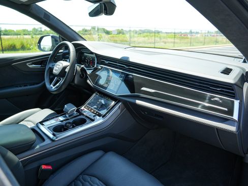 Used 2025 Audi RS Q8 performance AWD/4WD image 23