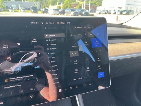 Used 2018 Tesla Model 3 Long Range AWD/4WD image 14
